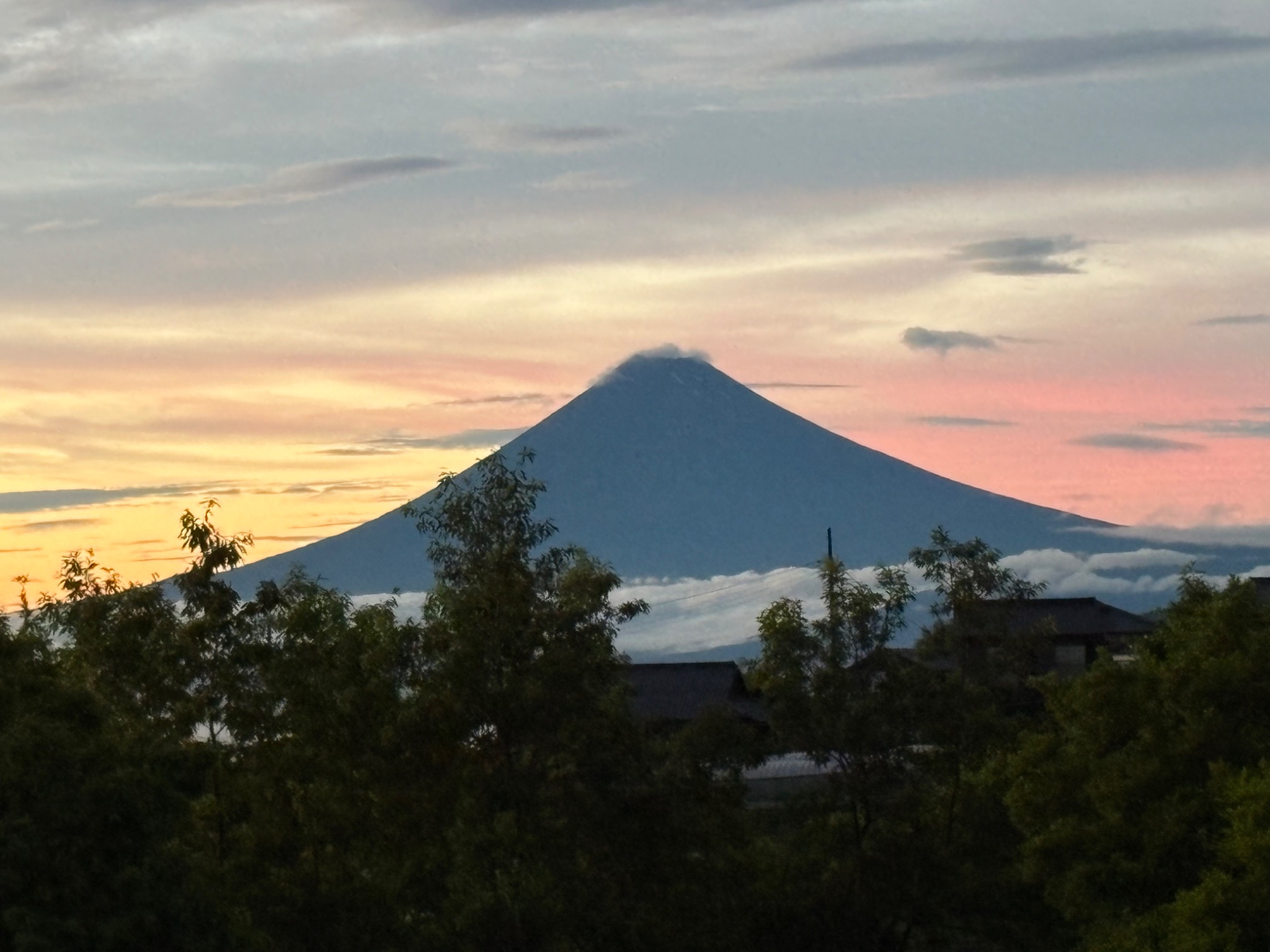 カフェ&レストランさくらの窓から望む富士山